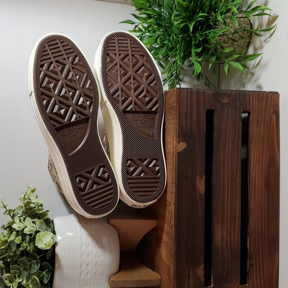 CONVERSE CTAS LIFT HI  PLATFORM  WOMEN SZ / 570533C - Picture 6 of 10